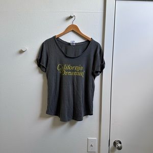 Loose fitting California Dreamin’ t shirt